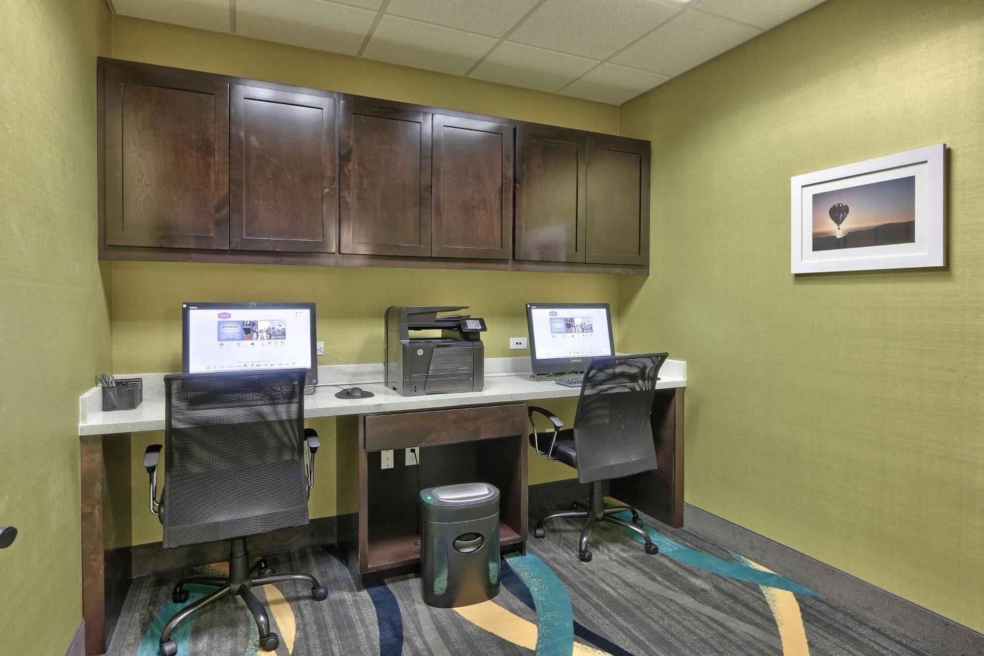 Hampton Inn & Suites Albuquerque Airport Bagian luar foto