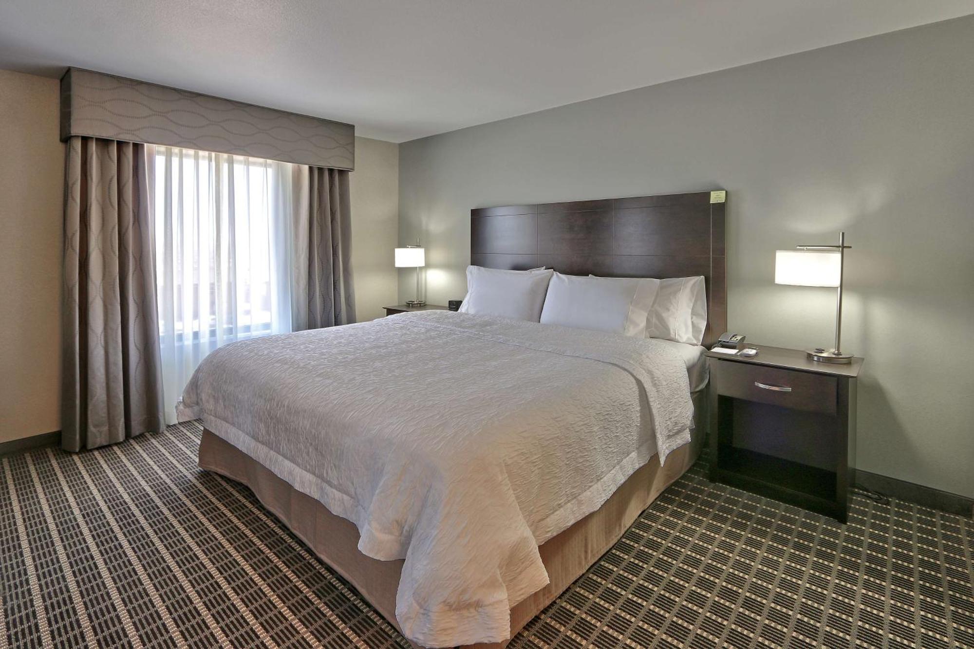 Hampton Inn & Suites Albuquerque Airport Bagian luar foto
