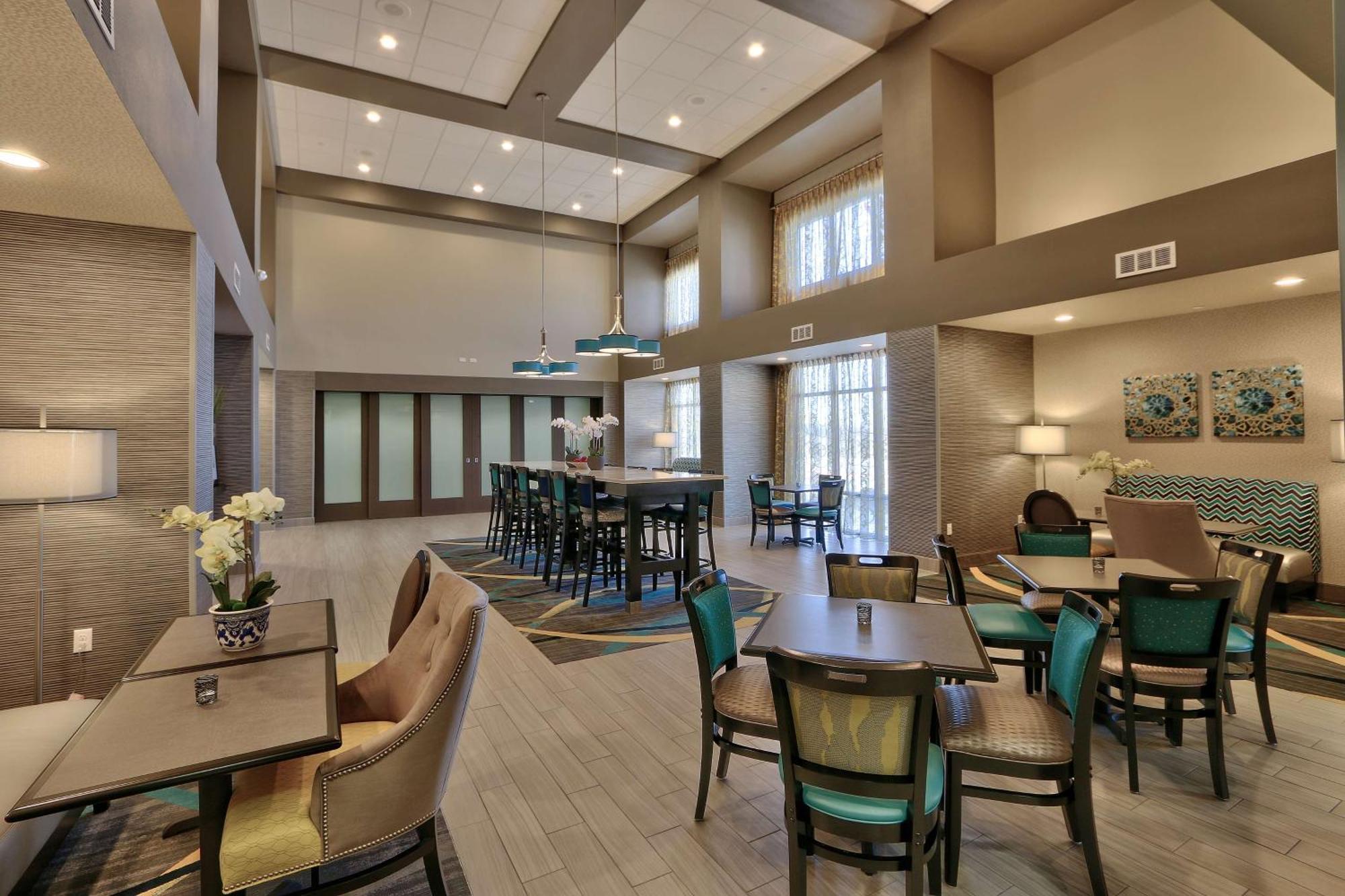 Hampton Inn & Suites Albuquerque Airport Bagian luar foto